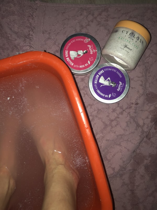 beautybyash voetenbad voet feet zoya goes pretty lavender cyclax scrub